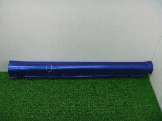 【中古】中古部品 ＳＸ４ YA11S 右ｻｲﾄﾞｽﾃｯﾌﾟ 【3310250100-001211405213700】