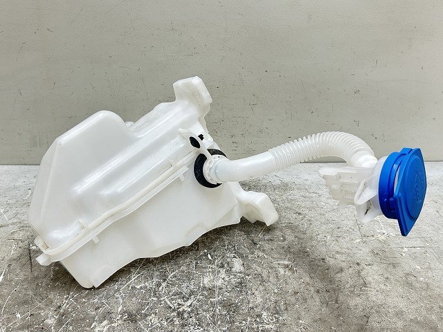 【中古】中古部品 VW ポロ AWDKL ｳｫｯｼｬｰﾀﾝｸ 【3310070100-000090774067300】