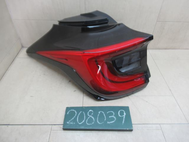【中古】中古部品 ヤリス MXPH14 左ﾃｰﾙﾗﾝﾌﾟ 【3310120100-250925500115600】