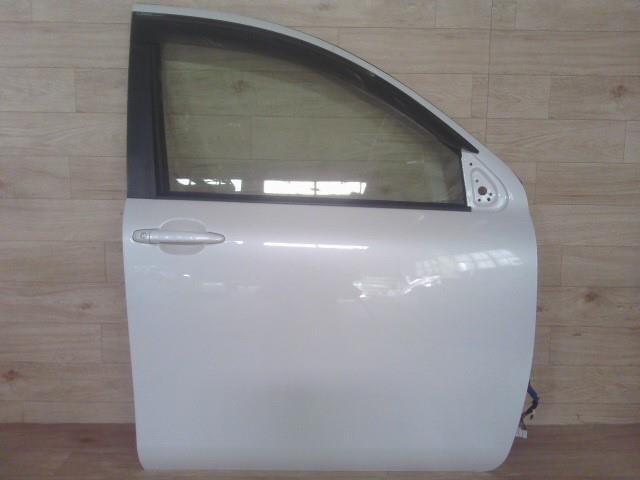 【中古】中古部品 シエンタ NCP81G 右ﾌﾛﾝﾄﾄﾞｱ 【3310390100-250916000813100】