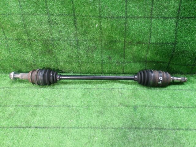 【中古】中古部品 デミオ DJ3AS 左ﾘｱﾄﾞﾗｲﾌﾞｼｬﾌﾄ 【3330420100-250917000242400】