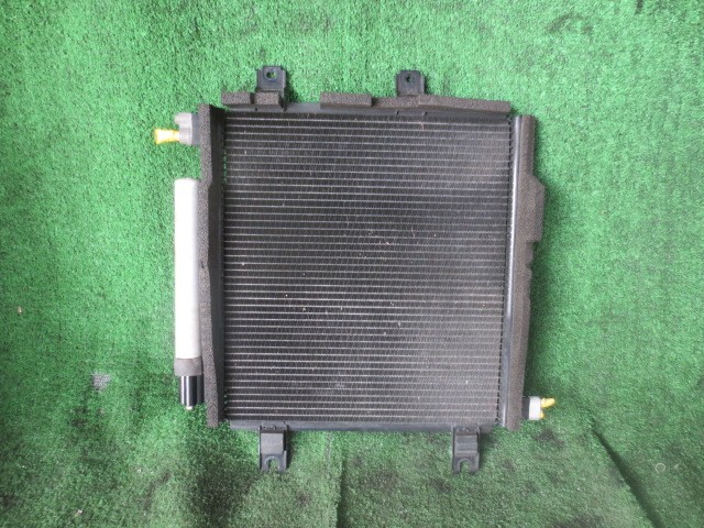 【中古】中古部品 Ｎ－ＢＯＸ JF3 ｺﾝﾃﾞﾝｻｰ 【3340240100-202500007660600】 16,060円