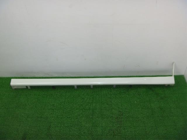 【中古】中古部品 ブルーバードシルフィ QG10 右ｻｲﾄﾞｽﾃｯﾌﾟ 【3310250100-001219032913700】