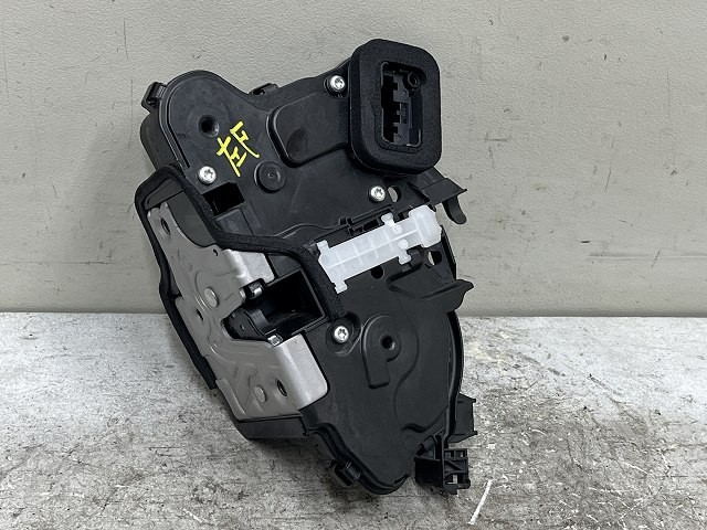 【中古】中古部品 VW ポロ AWDKL 左ﾌﾛﾝﾄﾄﾞｱﾛｯｸｿﾚﾉｲﾄﾞ 【3310070100-000090774064560】 27,473円