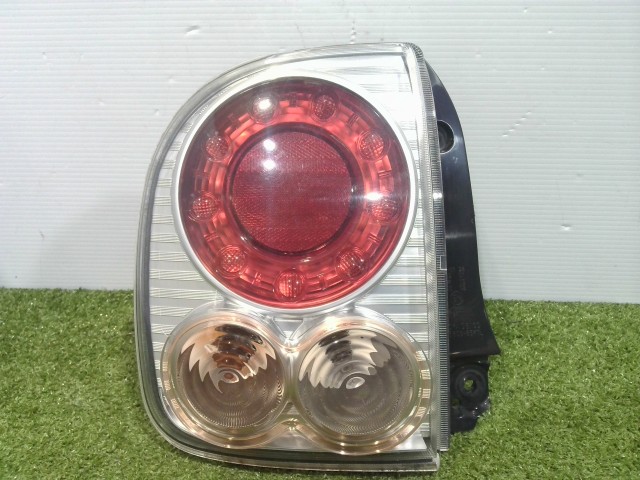 【中古】中古部品 ラパン HE22S 左ﾃｰﾙﾗﾝﾌﾟ 【3310090100-202509034215600】 14,630円