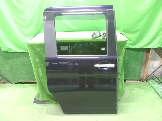 【中古】中古部品 タント LA600S 右ﾘｱﾄﾞｱ 【3310200100-000022175513300】