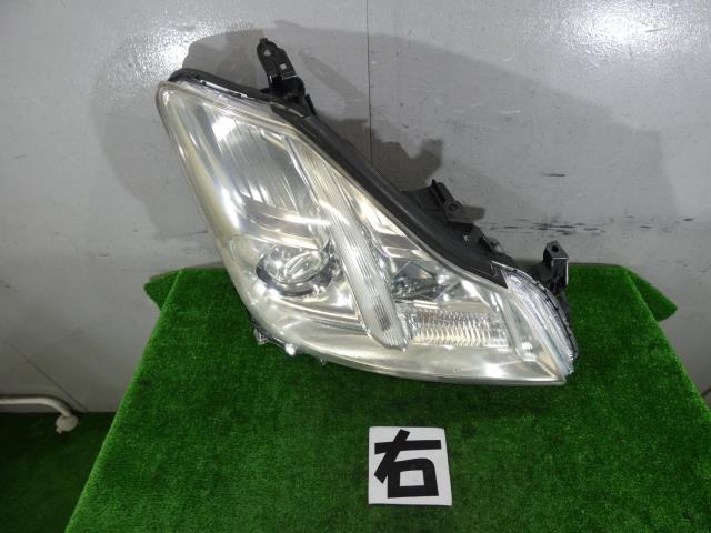 【中古】中古部品 クラウン GRS200 右ﾍｯﾄﾞﾗﾝﾌﾟ 【3260250000-000025138010800】
