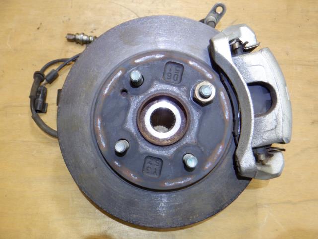【中古】中古部品 デミオ DE3FS 右ﾌﾛﾝﾄﾅｯｸﾙﾊﾌﾞ 【3310250100-001675659244310】