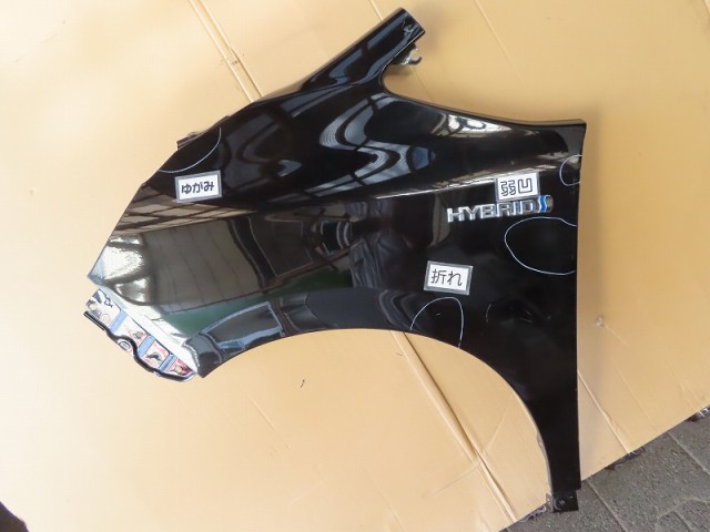 【中古】中古部品 ヴォクシー ZWR80G 左ﾌﾛﾝﾄﾌｪﾝﾀﾞｰ 【3380050000-000037539510700】 20,150円
