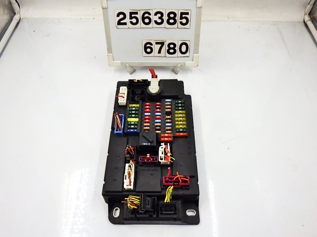 【中古】中古部品 BMW ミニ ML16 ﾋｭｰｽﾞﾎﾞｯｸｽ 【3330890100-000025638567800】｜e-cleマート
