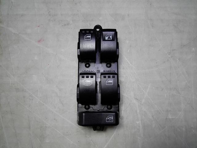 【中古】中古部品 タント LA650S ﾊﾟﾜｰｳｲﾝﾄﾞｳｽｲｯﾁ 【3310050100-250128000261900】