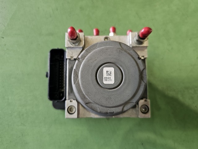 【中古】中古部品 Ｎ－ＢＯＸ JF1 ABSｱｸﾁｭｴｰﾀｰ 【3310590000-202510000742500】