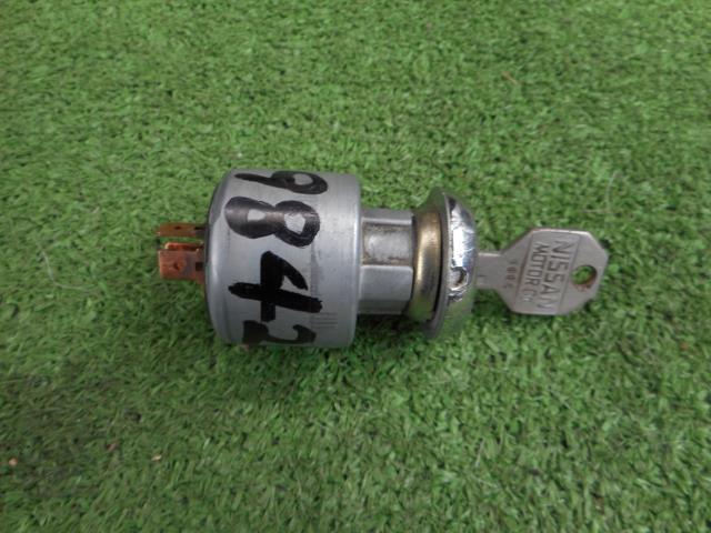 【中古】中古部品 ダットサントラック N521 ｲｸﾞﾆｯｼｮﾝｽｲｯﾁ 【3330190100-000001984268650】