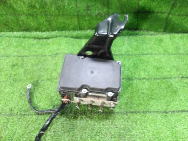 【中古】中古部品 NV150 ＡＤ VZNY12 ABSｱｸﾁｭｴｰﾀｰ 【3330420100-250927000242500】