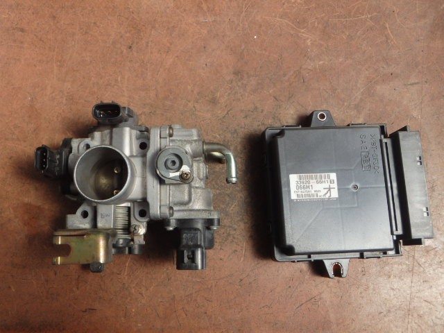 【中古】中古部品 スクラム DG62W ｽﾛｯﾄﾙﾎﾞﾃﾞｨ 【3331010800-000023595520300】｜e-cleマート
