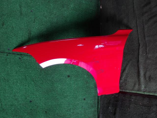 【中古】中古部品 BMW 1シリーズ 1A16 左ﾌﾛﾝﾄﾌｪﾝﾀﾞｰ 【3340220100-000226036010700】