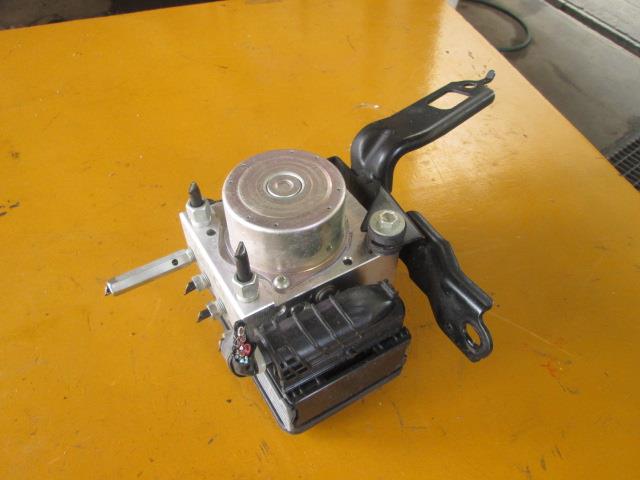 【中古】中古部品 ルーミー M900A ABSｱｸﾁｭｴｰﾀｰ 【3310190100-000255008842500】