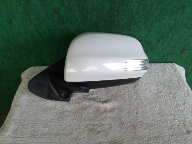 【中古】中古部品 ポルテ NNP11 左ｻｲﾄﾞﾐﾗｰ 【3310420000-000002378813600】