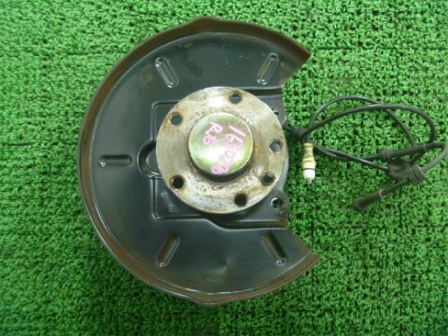 【中古】中古部品 アルファ 147 937AB 右リアナックルハブ 【3310250100-001290822744410】