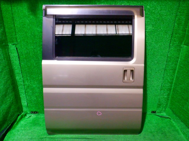【中古】中古部品 バモスホビオ HM3 右ﾘｱﾄﾞｱ 【3340140100-000025240113300】