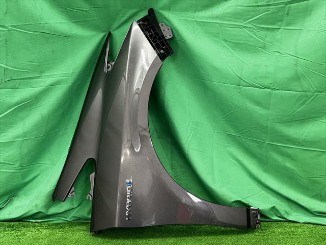 【中古】中古部品 プリウス ZVW30 右ﾌﾛﾝﾄﾌｪﾝﾀﾞｰ 【3330240100-002025607010600】