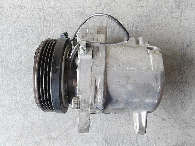 【中古】中古部品 ワゴンＲ MH21S A/Cｺﾝﾌﾟﾚｯｻｰ 【3340080100-251004000360700】