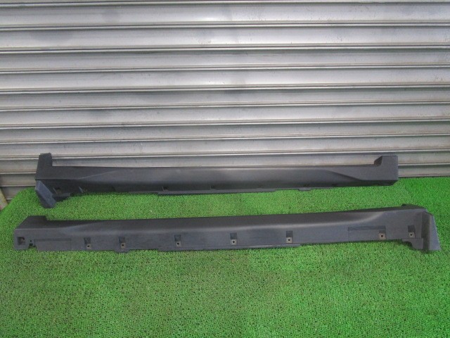 【中古】中古部品 エクストレイル NT32 右ｻｲﾄﾞｽﾃｯﾌﾟ 【3330540100-250802000113700】