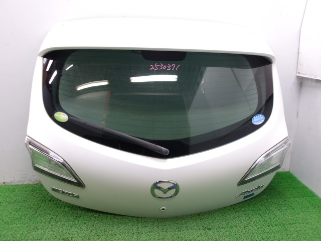 【中古】中古部品 アクセラ BL5FW ﾊﾞｯｸﾄﾞｱ 【3310250100-000253037115800】