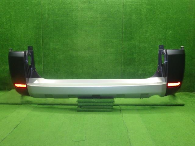【中古】中古部品 デリカＤ5 CV5W ﾘｱﾊﾞﾝﾊﾟｰ 【3330250100-000000913515100】