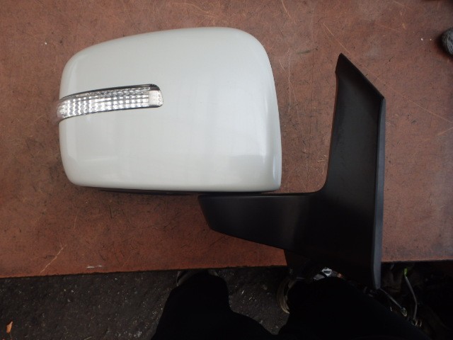 【中古】中古部品 ワゴンＲ MH34S 右ｻｲﾄﾞﾐﾗｰ 【3331010800-000023614213500】