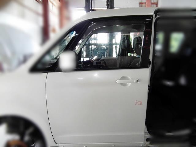 【中古】中古部品 ソリオ MA15S 左フロントドア 【3310050100-250517000113200】|e-cleマート