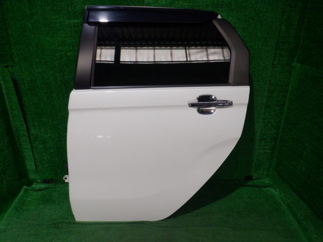【中古】中古部品 Ｎ－ＷＧＮ JH2 左ﾘｱﾄﾞｱ 【3340140100-000025247813400】