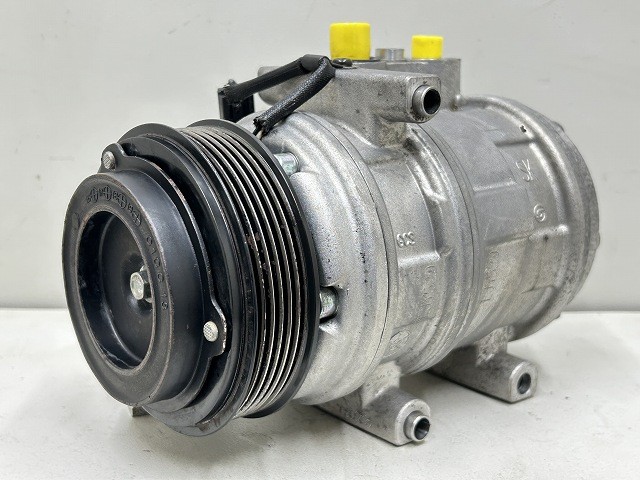 【中古】中古部品 リンカーン ナビゲーター 5LMFU28 A/Cコンプレッサー 【3310070100-000090774460700】|e-cleマート