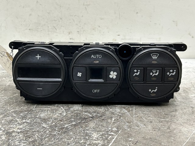 【中古】中古部品 オペル ベクトラ XH260 A/Cｽｲｯﾁﾊﾟﾈﾙ 【3310070100-000767422960900】