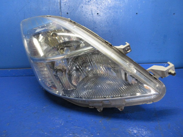 【中古】中古部品 アイシス ANM10G 右ﾍｯﾄﾞﾗﾝﾌﾟ 【3310270100-000015031210800】