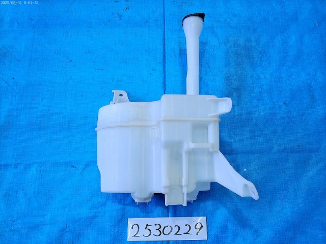 【中古】中古部品 カムリ AVV50 ｳｫｯｼｬｰﾀﾝｸ 【3310040100-000253022967300】