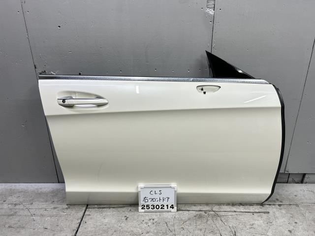 【中古】中古部品 ベンツ CLSクラス 218301 右ﾌﾛﾝﾄﾄﾞｱ 【3330991100-000253021413100】