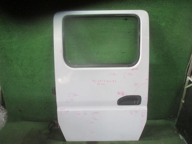 【中古】中古部品 キャンター FB70AB 左ﾘｱﾄﾞｱ 【3500080000-240821000213400】