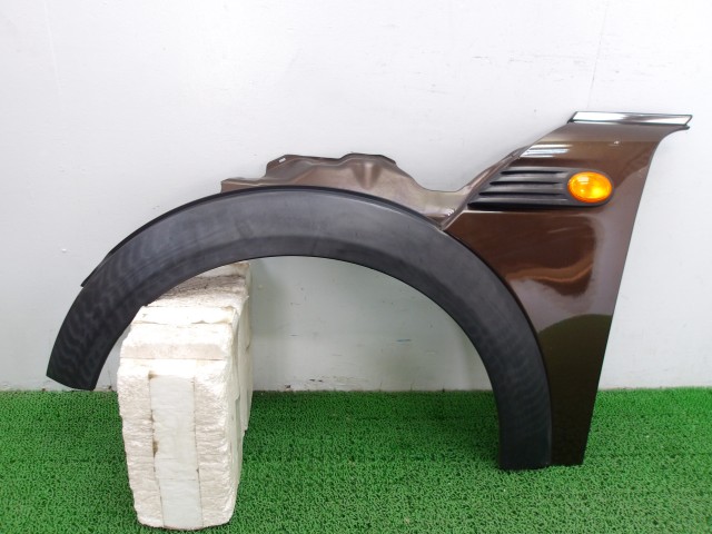 【中古】中古部品 BMW ミニ ML16 左ﾌﾛﾝﾄﾌｪﾝﾀﾞｰ 【3310250100-000253038810700】
