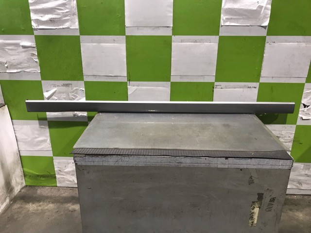 【中古】中古部品 ワゴンＲ MH44S 左ｻｲﾄﾞｽﾃｯﾌﾟ 【3330530100-000005447113800】