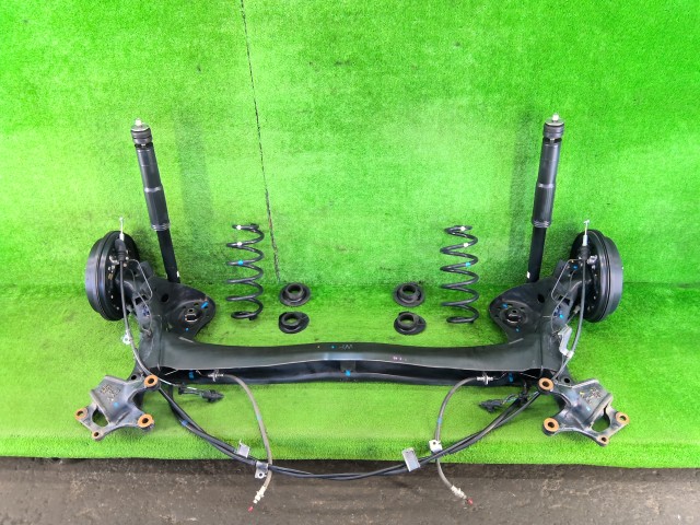 【中古】中古部品 フリード GP3 ﾘｱｱｸｽﾙﾋﾞｰﾑ 【3330990100-250217000553500】