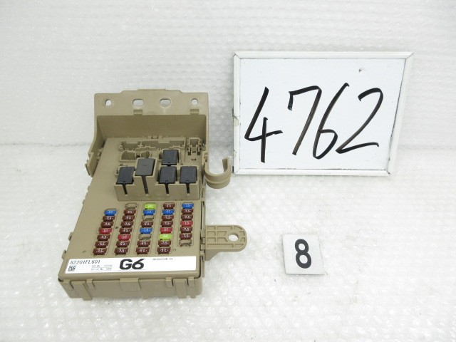 【中古】中古部品 インプレッサ GK6 ﾋｭｰｽﾞﾎﾞｯｸｽ 【3500170000-251010500467800】