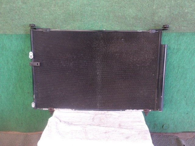 【中古】中古部品 ヴォクシー ZRR70W ｺﾝﾃﾞﾝｻｰ 【3310420000-000002382060600】