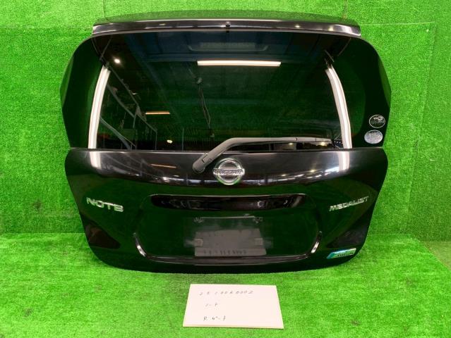 【中古】中古部品 ノート E12 ﾊﾞｯｸﾄﾞｱ 【3330991000-251006000215800】