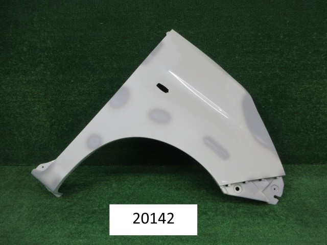 【中古】再生部品 タンク M900A 右ﾌﾛﾝﾄﾌｪﾝﾀﾞｰ 【3380010000-251014501610600】 9,948円
