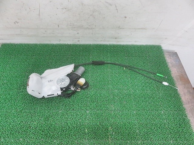 【中古】中古部品 ワゴンRスマイル MX91S 右リアクローザードアモーター 【3330380100-000037029766120】