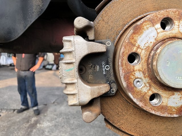 【中古】中古部品 VW ポロ 6RCJZ 右ﾘｱｷｬﾘﾊﾟｰ 【3310070100-0000Y0771544430】