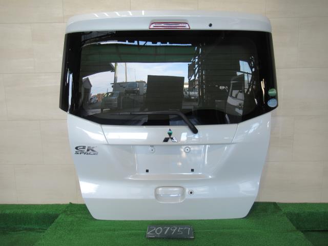 【中古】中古部品 ｅＫスペース B11A ﾊﾞｯｸﾄﾞｱ 【3310120100-251016000215800】
