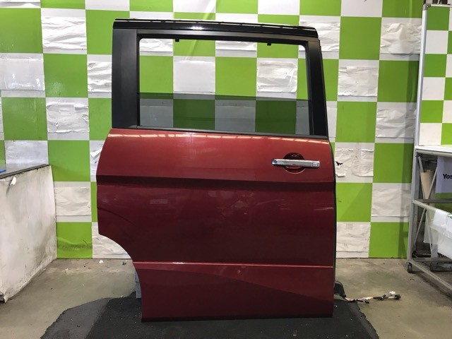 【中古】中古部品 セレナ GFC27 右ﾘｱﾄﾞｱ 【3330530100-000005452213300】