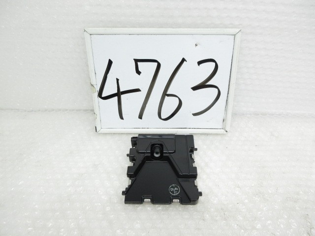 【中古】中古部品 プリウス ZVW50 ｶﾒﾗ 【3500170000-251016500815850】